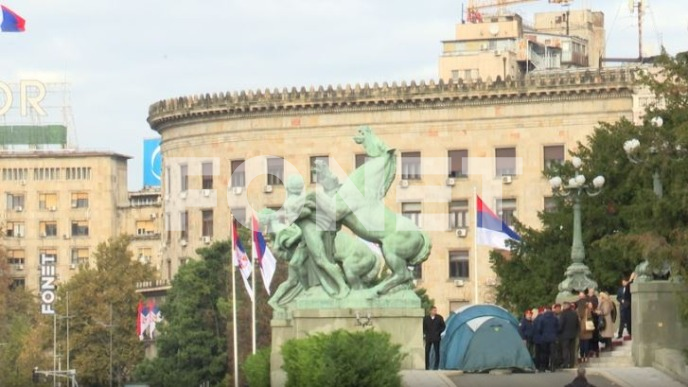 S radnog mesta u "Ćacilend"